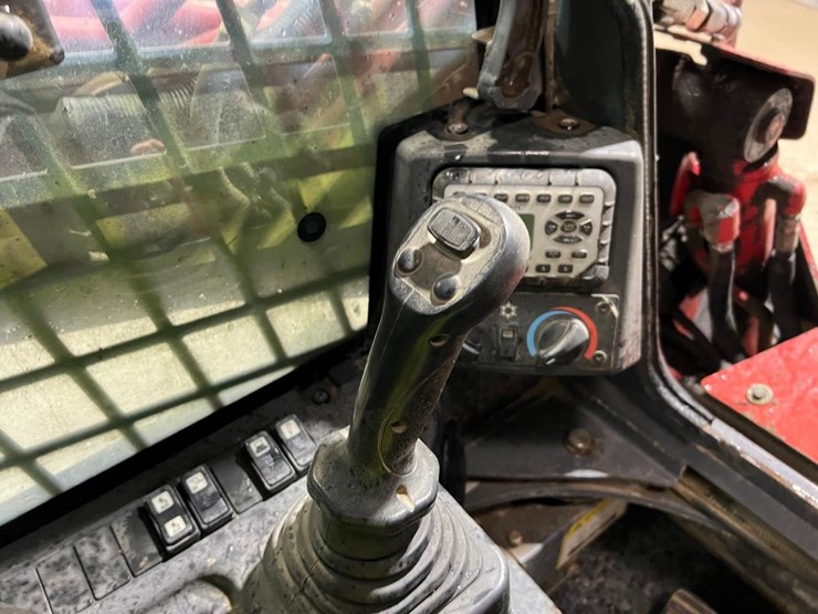 takeuchi-tl10v2-image-27