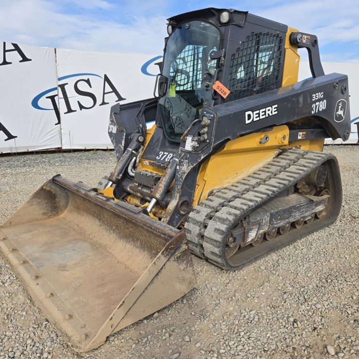 DEERE 331G