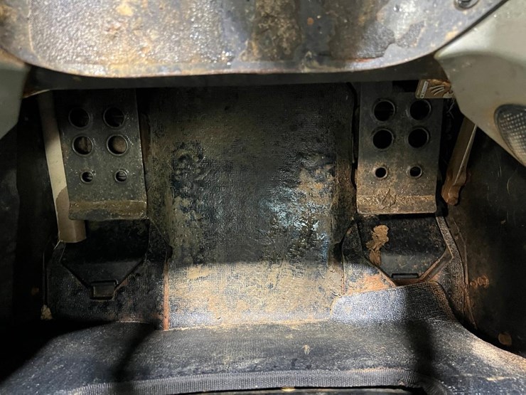 2017-bobcat-t770-image-30