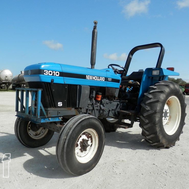NEW HOLLAND 3010