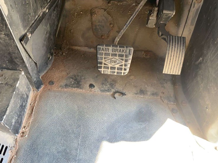 2007-ic-bus-pb105-school-bus-image-27