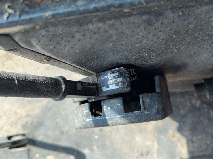 john-deere-4425-image-68