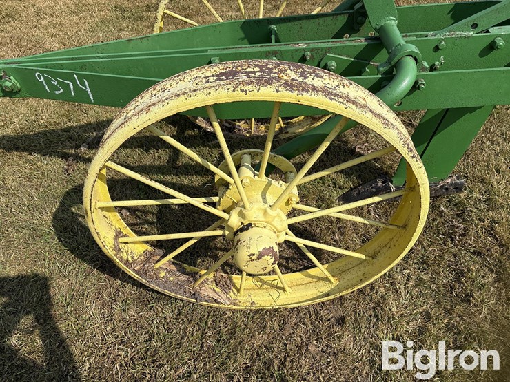 john-deere-15-image-17