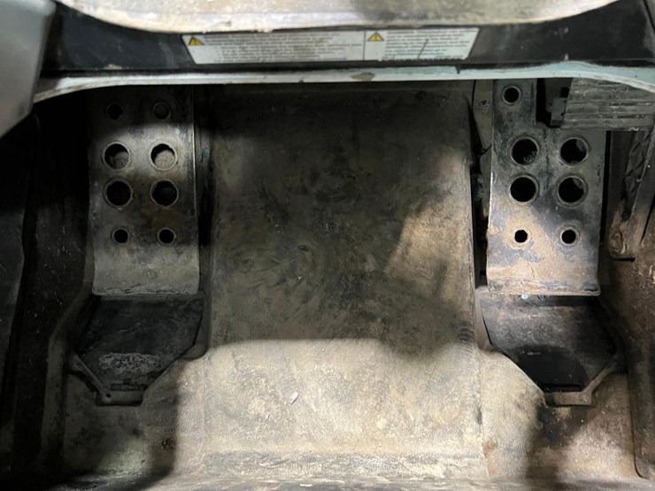 2020-bobcat-t870-image-34