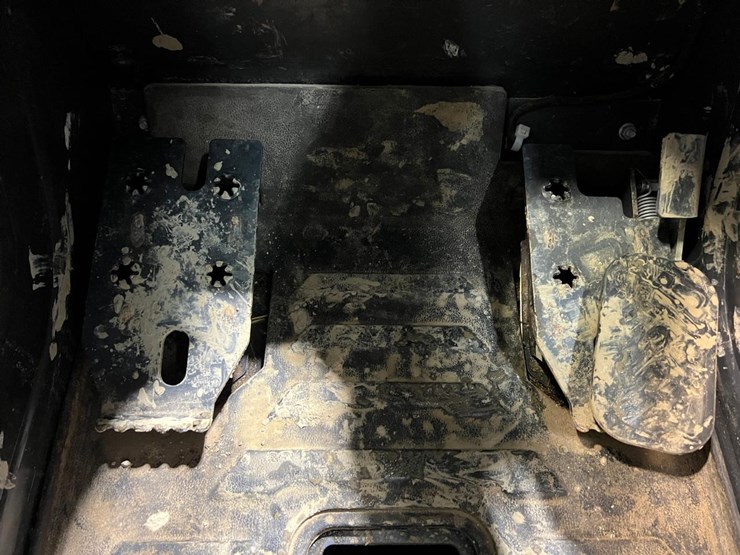 2022-bobcat-s76-image-29