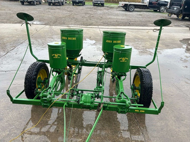 john-deere-2r-image-6
