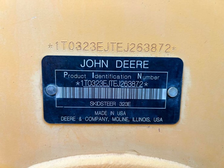deere-323e-image-29