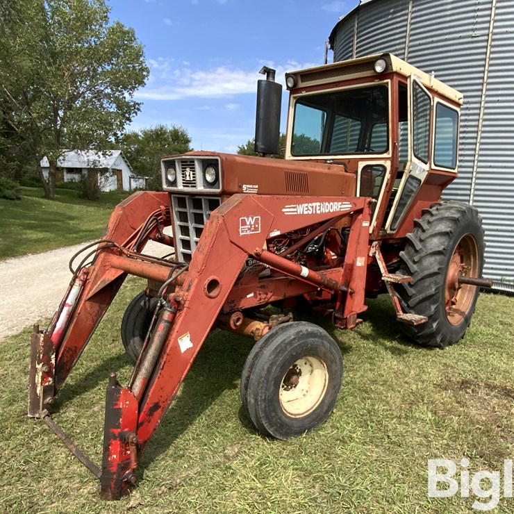 1974 INTERNATIONAL 966