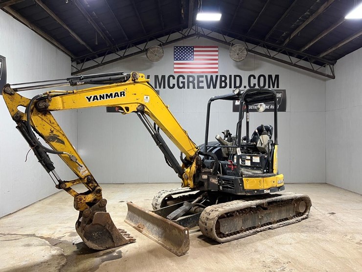 2016-yanmar-vio45-6a-image-1