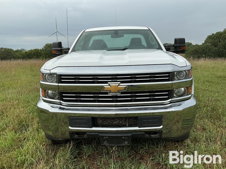 2015-chevrolet-silverado-3500-image-2