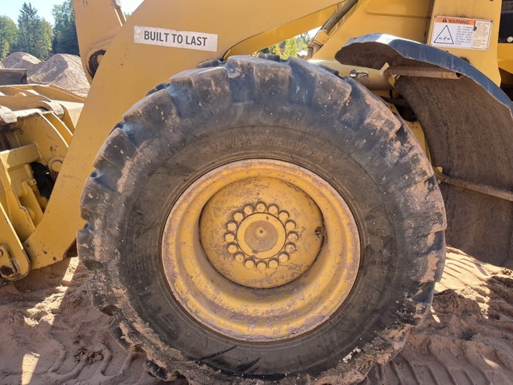 caterpillar-928g-image-111