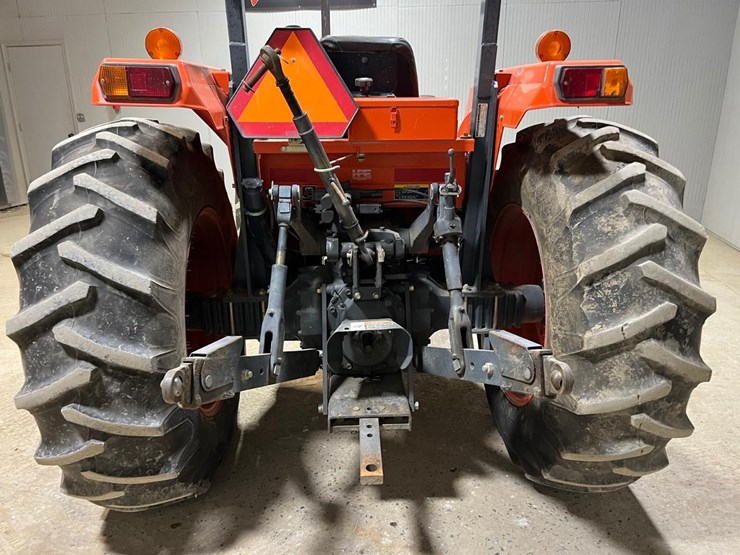 kubota-m8200-image-11