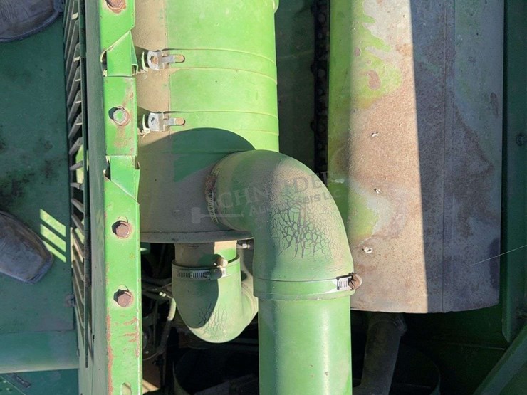 john-deere-4425-image-52