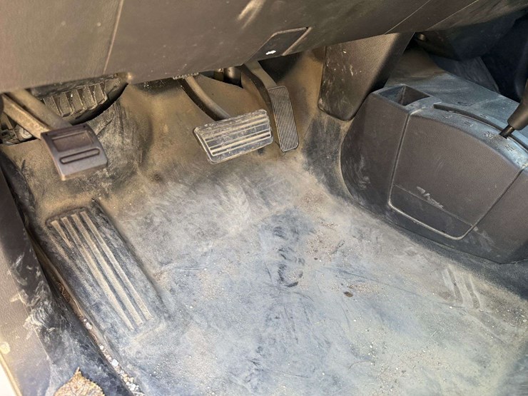 2018-chevrolet-1500-image-34