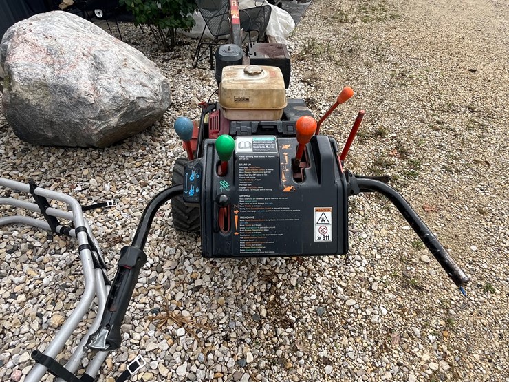 ditch-witch-1020-image-6