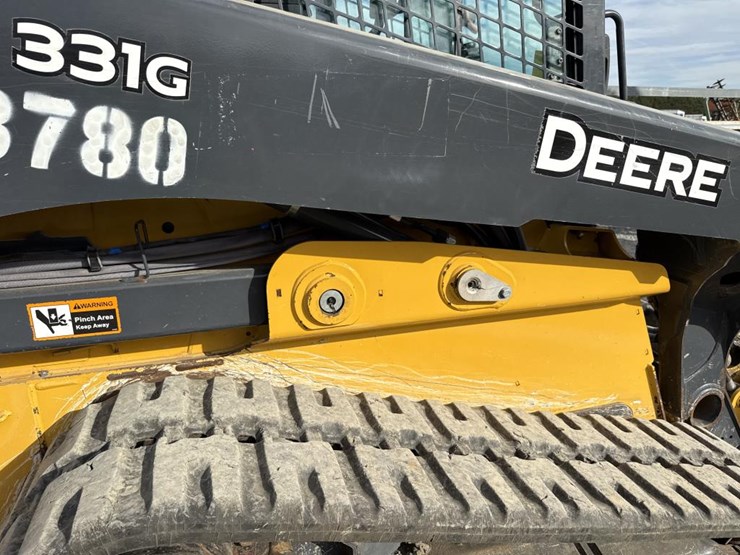 deere-331g-image-22