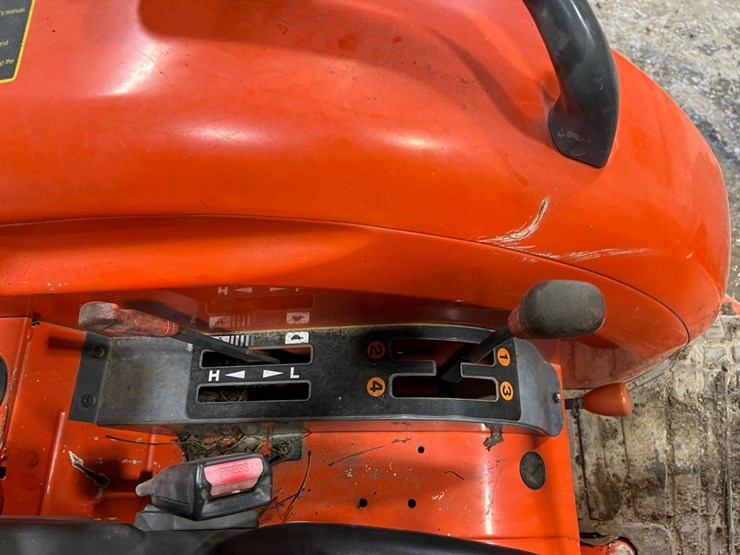 kubota-la514-image-37