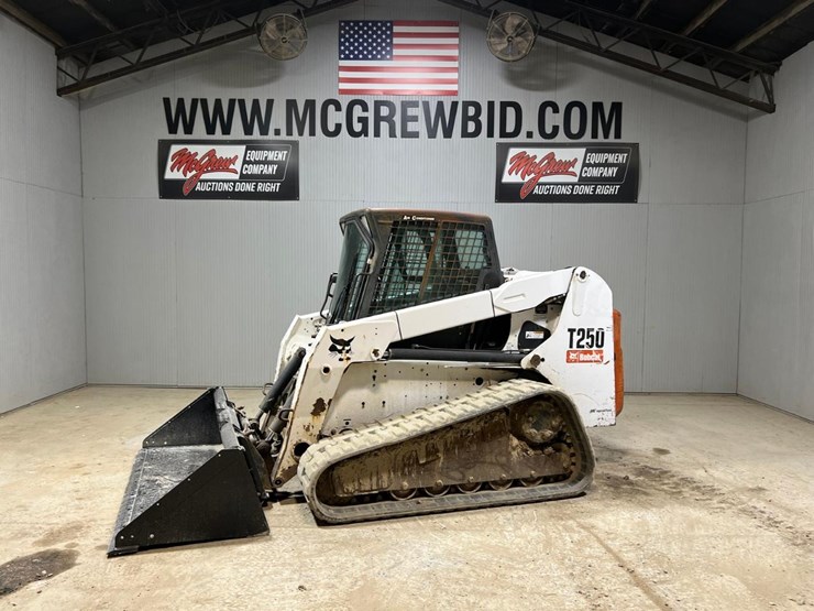 2006-bobcat-t250-image-1