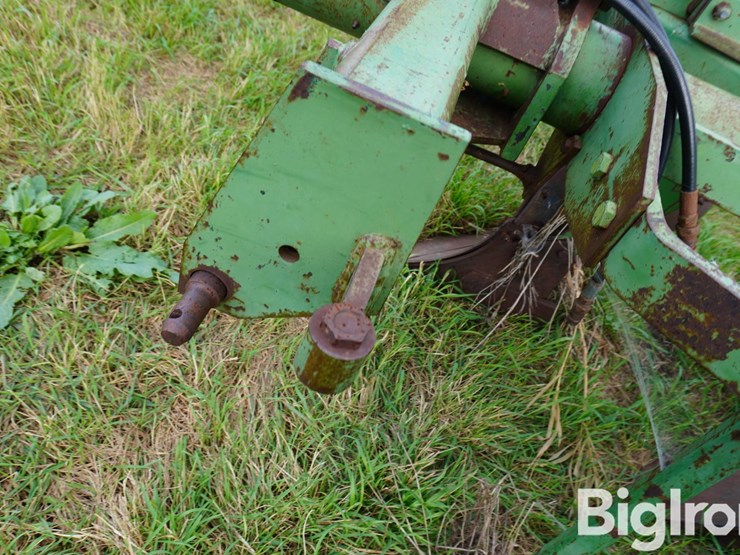 john-deere-4200-image-11