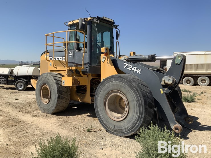 2012-deere-724k-image-3