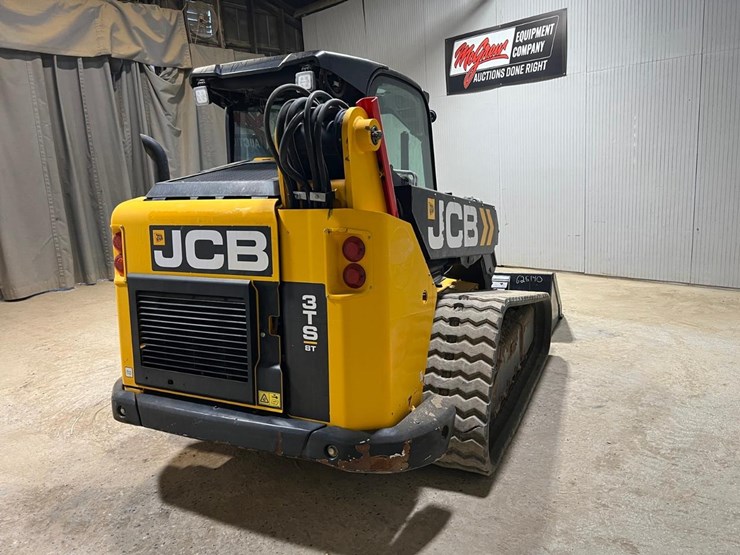 2023-jcb-3ts-8t-image-5