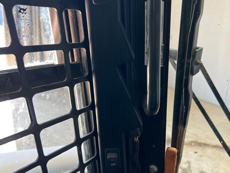 bobcat-t770-image-26
