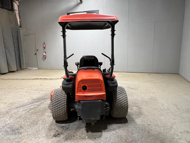 2014-kubota-zd331-image-4