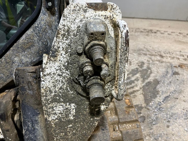 2015-bobcat-t550-image-12