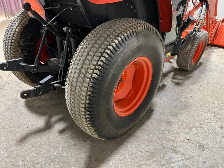 2021-kubota-la805-image-16