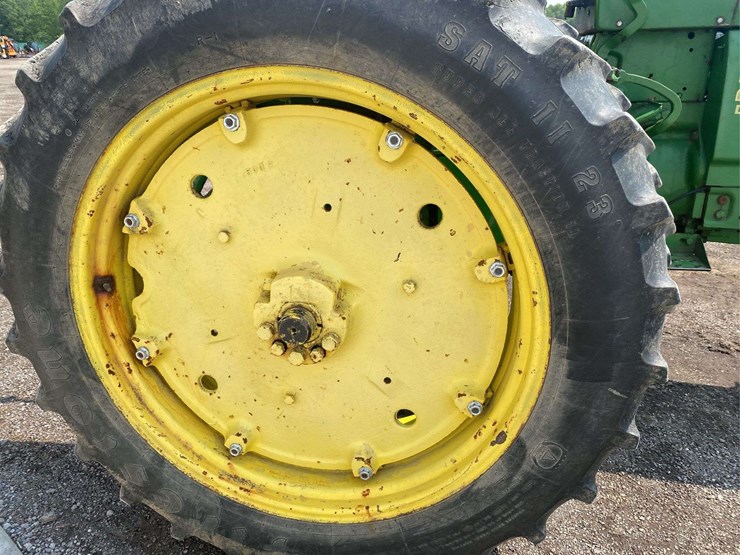 john-deere-2510-image-13