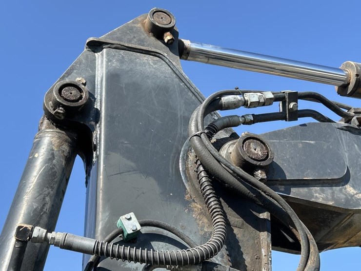 deere-75g-image-22