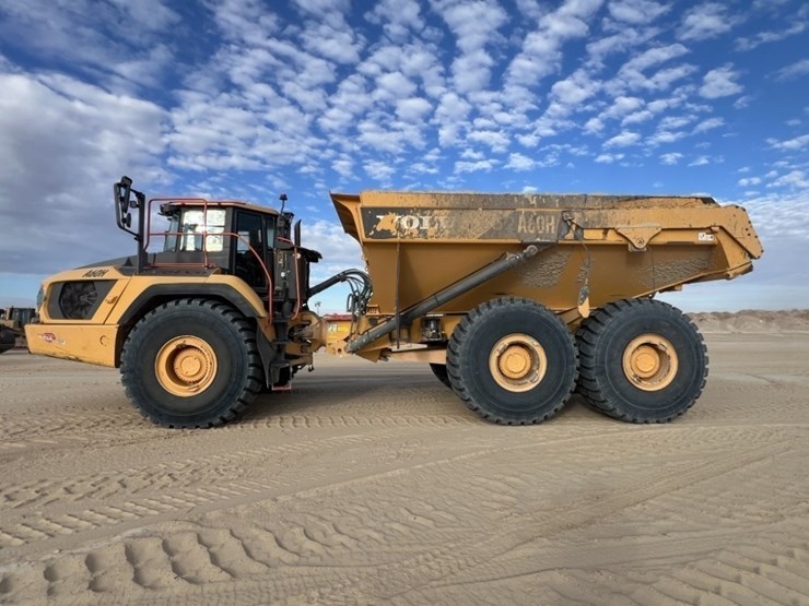 2020-volvo-a60h-image-2