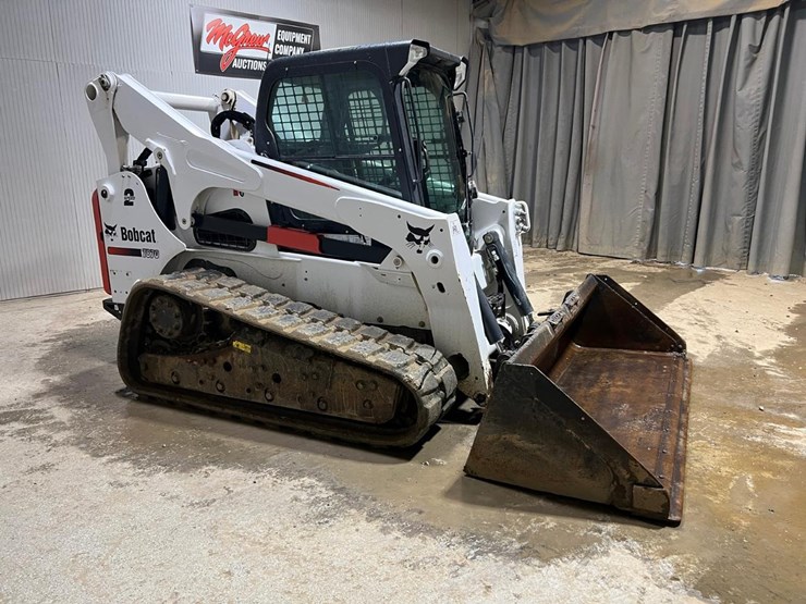 2016-bobcat-t870-image-6