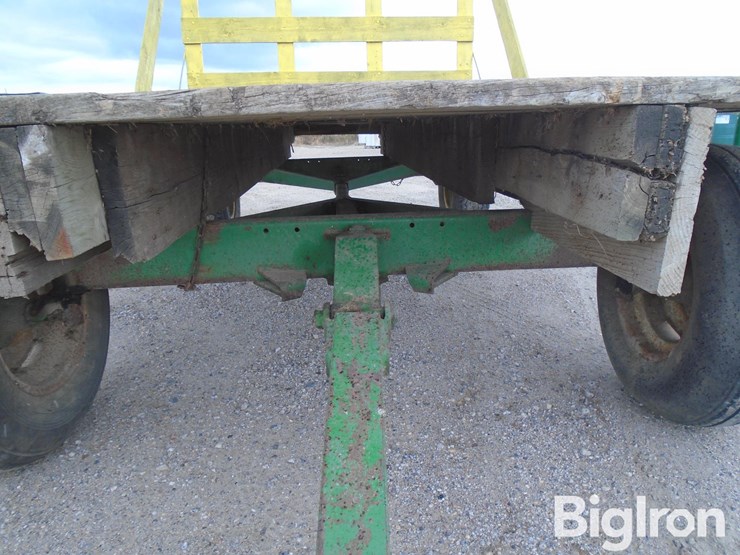 john-deere-1065-image-10