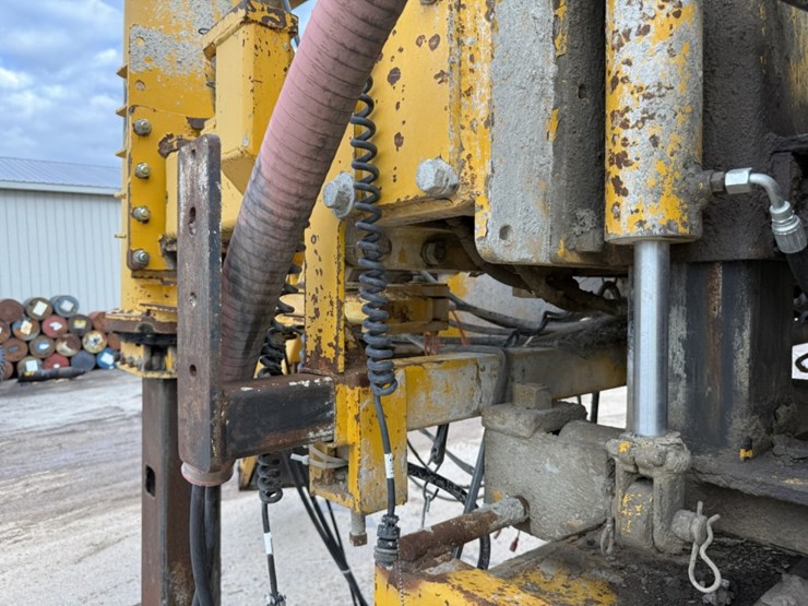 #1415-•-gomaco-gt3600-curb-machine-image-99