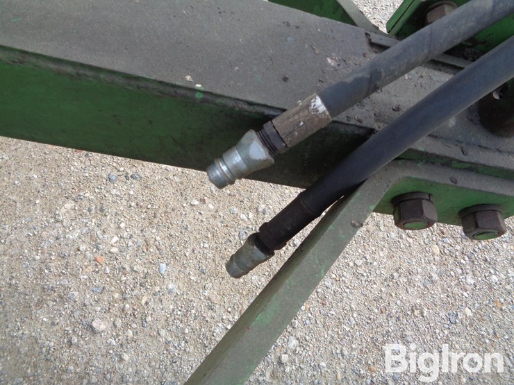 john-deere-1640-image-11