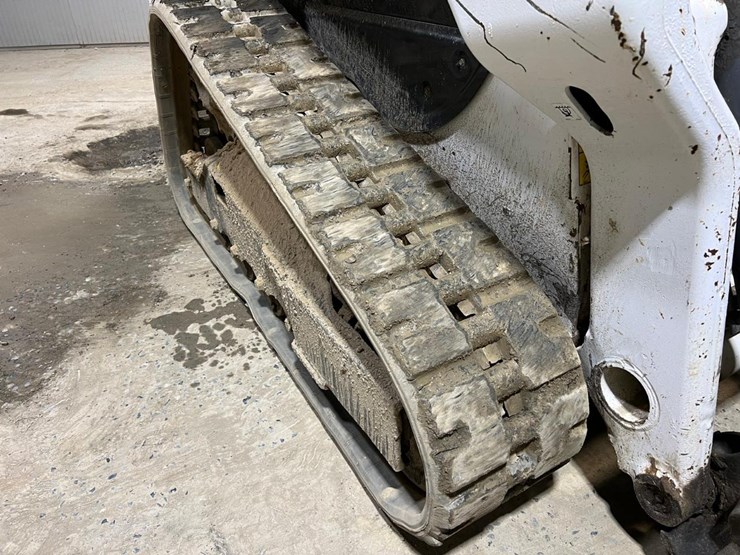 2021-bobcat-t64-image-22