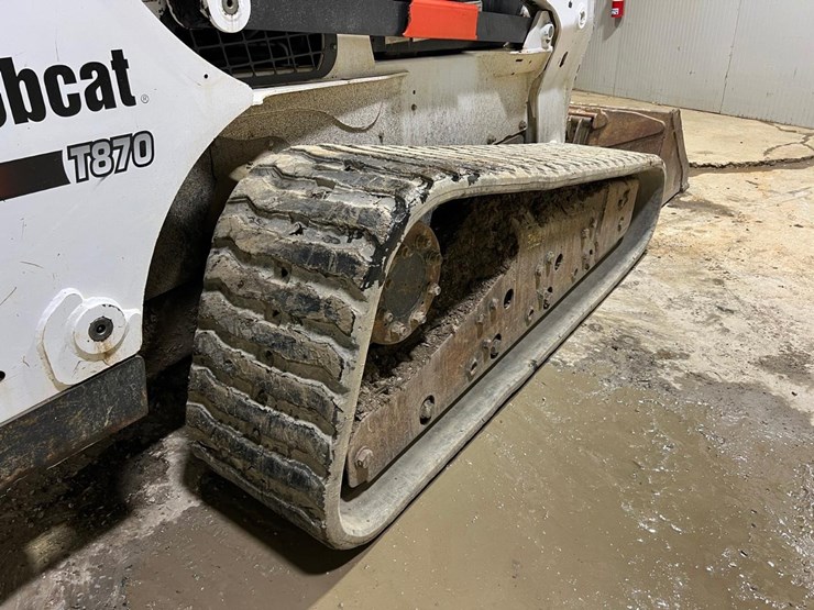 2016-bobcat-t870-image-19