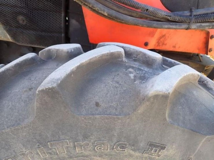 2016-kubota-m7040d-image-61