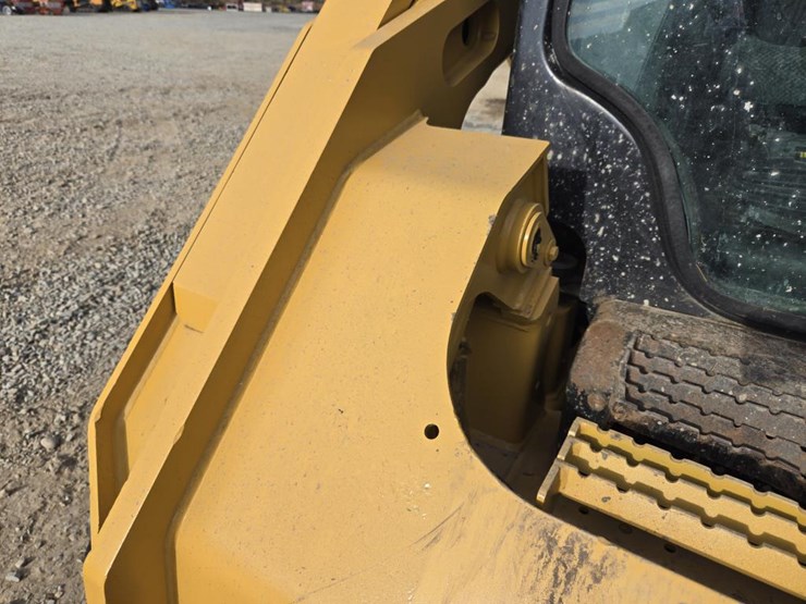 caterpillar-279d-image-17