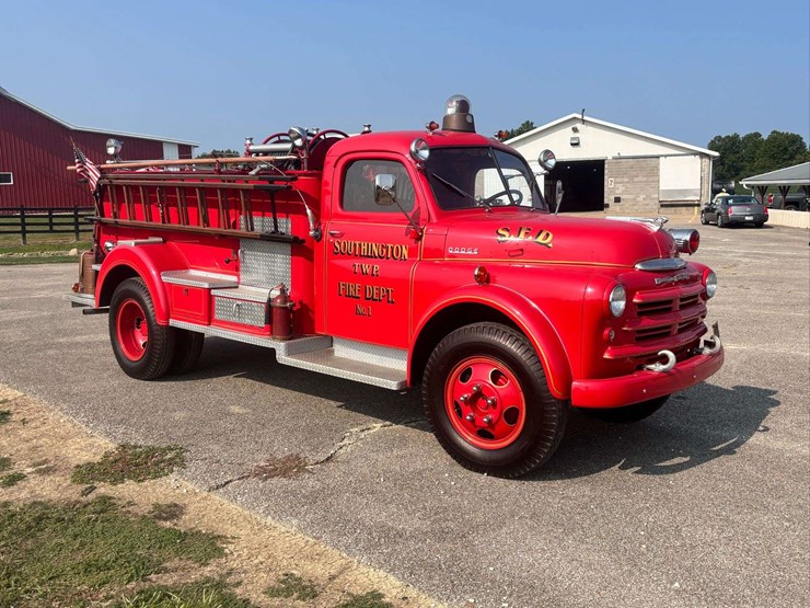1949-dodge-b1hh-fire-truck-image-5