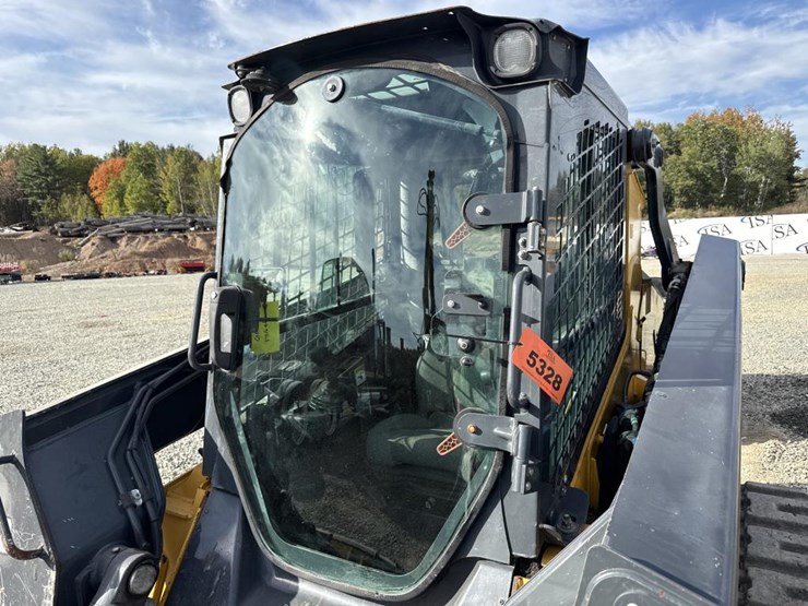 deere-331g-image-34