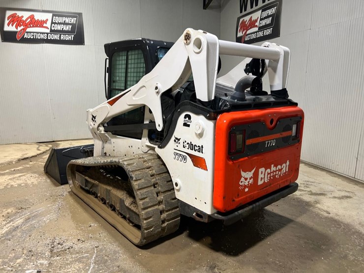 2022-bobcat-t770-image-3