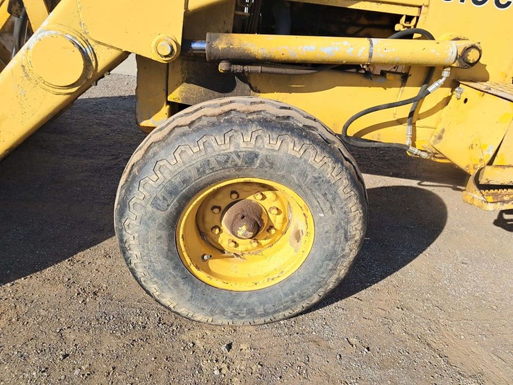 deere-310c-image-11