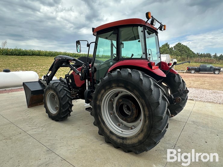 case-ih-farmall-95-image-7