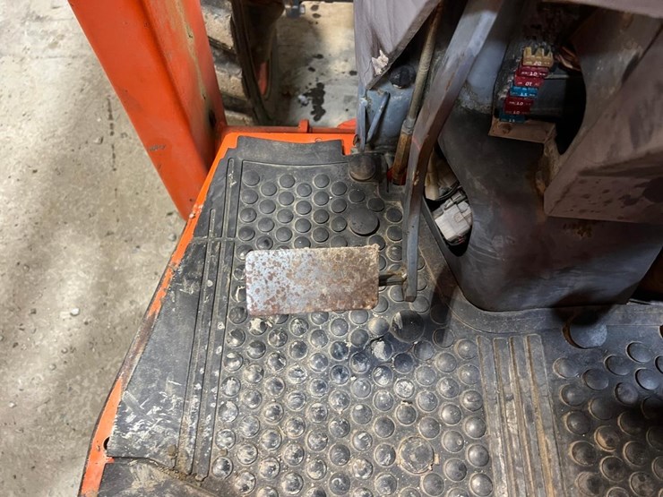 2002-kubota-l35-image-32