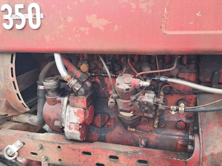 farmall-350-2wd-tractor-image-14