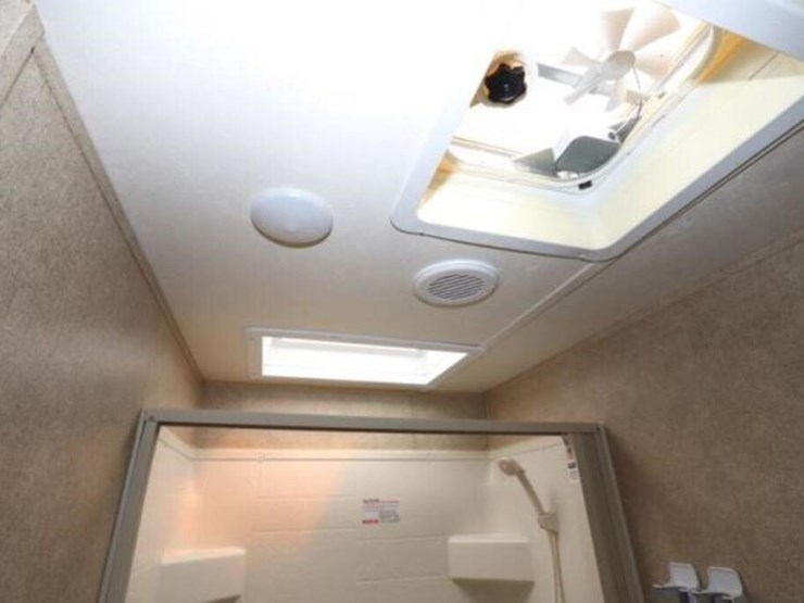 2020-catalina-241rls-travel-trailer-5zt2canb1lu034-image-28