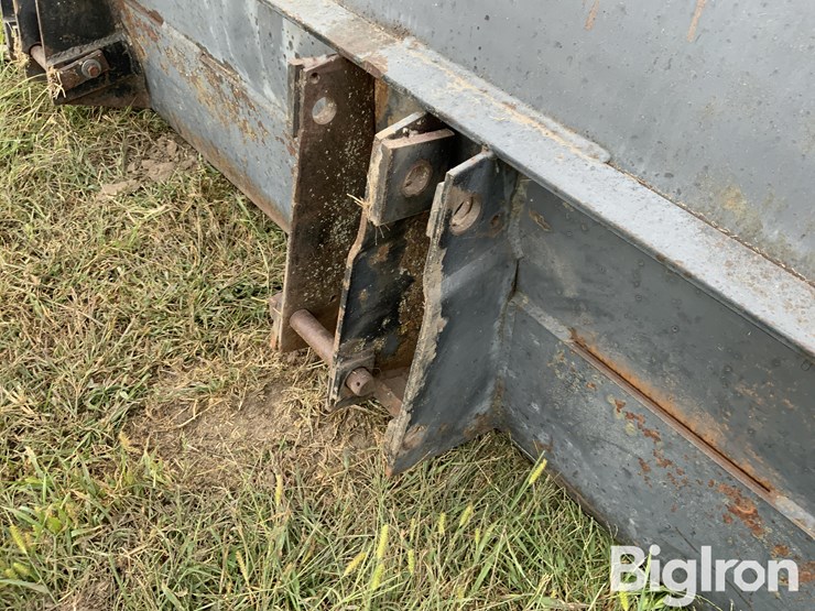 john-deere-158-image-14
