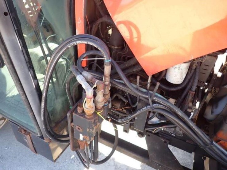 kubota-m7040d-image-34